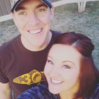 Sara Garland Photo 34