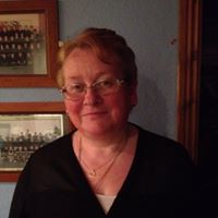 Angela Hurst Photo 26