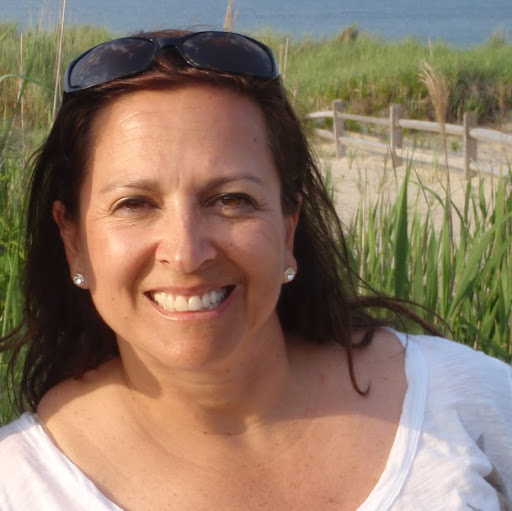 Denise Richard Photo 31