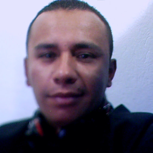 Alexander Villanueva Photo 15
