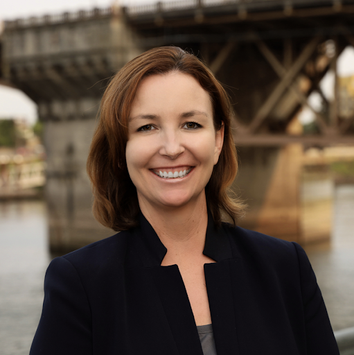 Mary Lockwood Photo 20