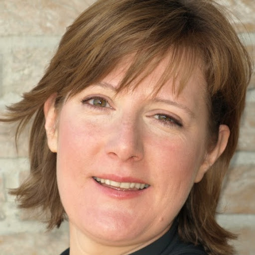 Marie Hubert Photo 12