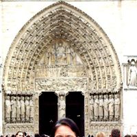 Sarah Lozada Photo 12