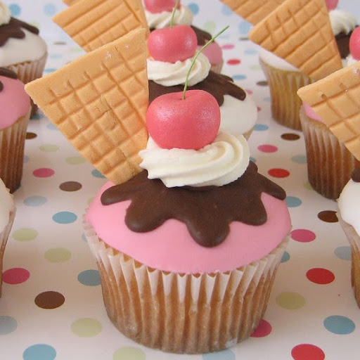 Sarah Bourne Photo 26