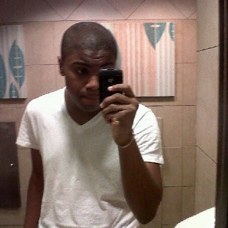 Anthony Aaron Photo 32