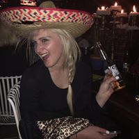 Lisa Farrow Photo 19