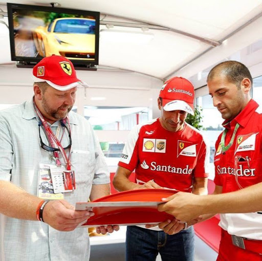 Mark Stephens Photo 45