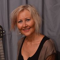 Suzanne Petersen Photo 4