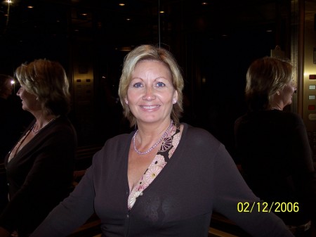 Marilyn Cooper Photo 35