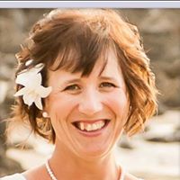 Deborah Maguire Photo 24