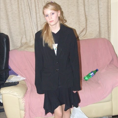 Laura Hedges Photo 10