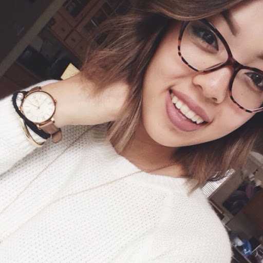 Julie Tran Photo 25