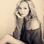 Evelyn Thorne Photo 5