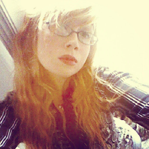 Amber Collett Photo 3