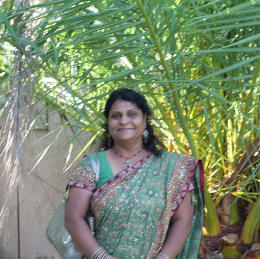 Dipti Patel Photo 15
