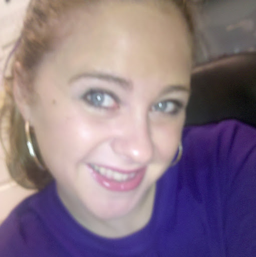 Vivian Wyatt Photo 3