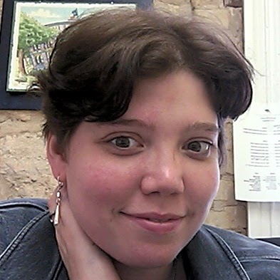 Beth Holmes Photo 34