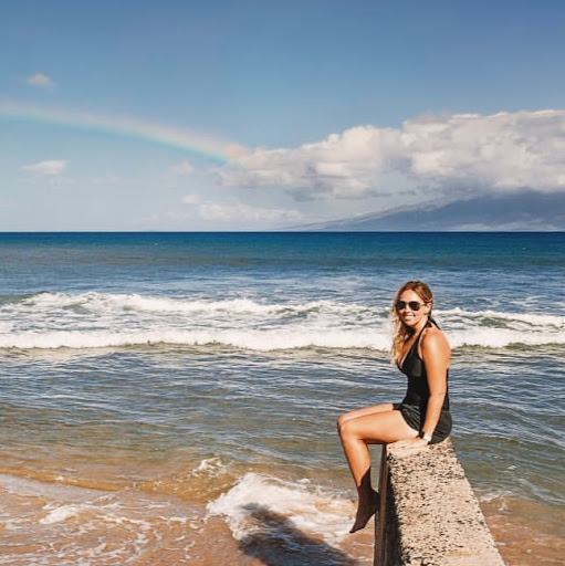 Ashley Hedrick Photo 15