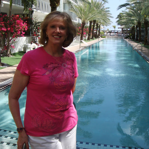 Emily Mcleod Photo 7