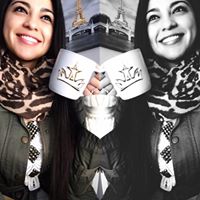 Sarah Holguin Photo 17