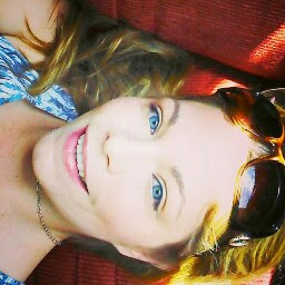 Julie Bowman Photo 15