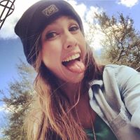 Ashley Lenz Photo 14