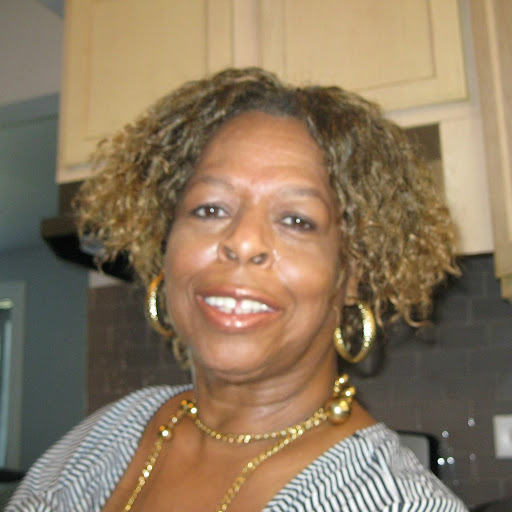 Alma Taylor Photo 14