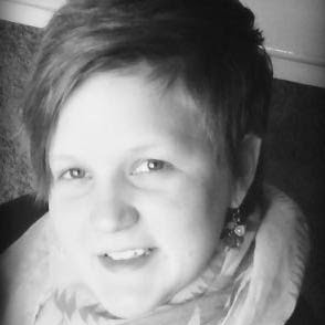 Sarah Short Photo 13