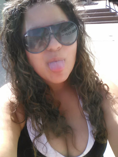 Justine Santos Photo 6