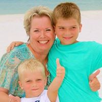 Linda Wicker Photo 17
