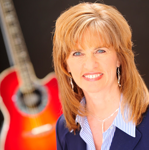 Laurie Moran Photo 19