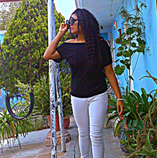 Monica Dorado Photo 9