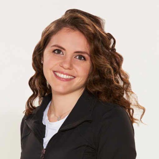 Julia Gilbert Photo 27