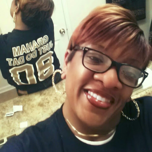 Lakisha Robinson Photo 15