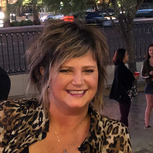 Angela Shelton Photo 25