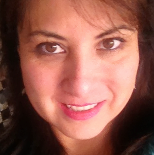 Julie Segovia Photo 10