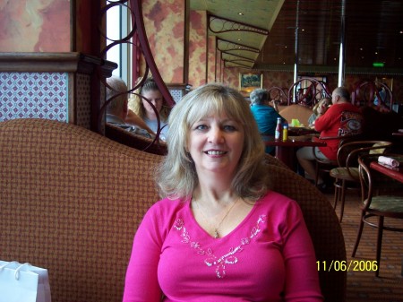 Karen Weeks Photo 30