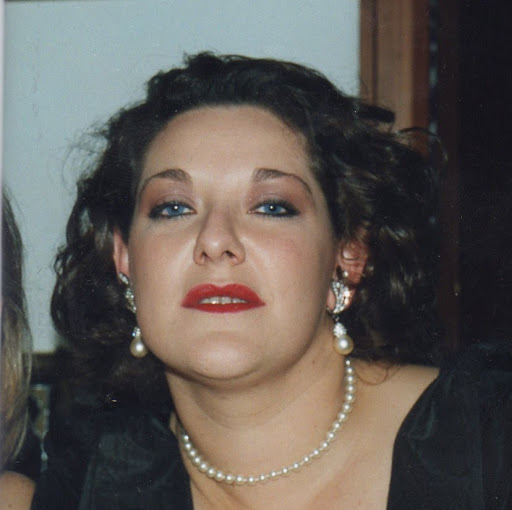 Carmen Perez Photo 16