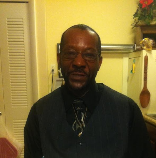 Julius Simmons Photo 35