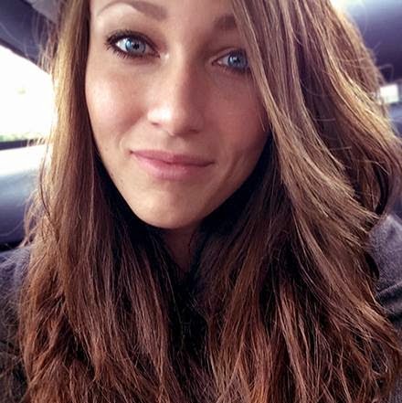 Julia Mayer Photo 36