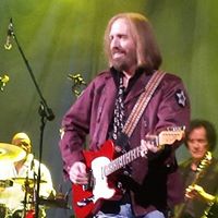 Kelly Rogers Photo 16