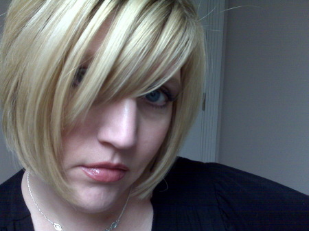 Melanie Evans Photo 12