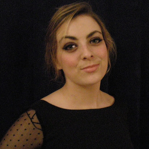 Anna Warren Photo 29