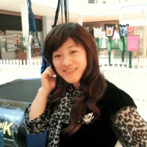 Julia Leung Photo 31