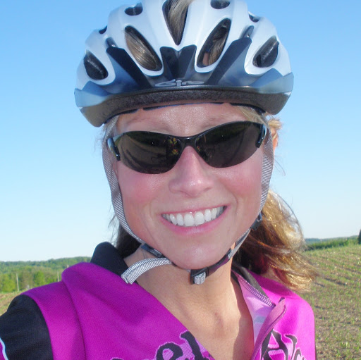 Michelle Wirth Photo 25