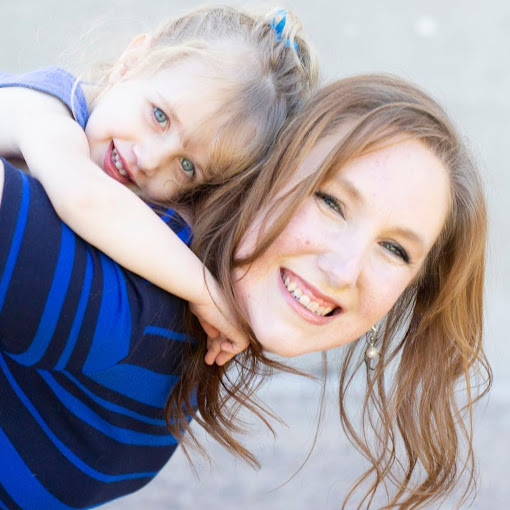 Kristin Knight Photo 30