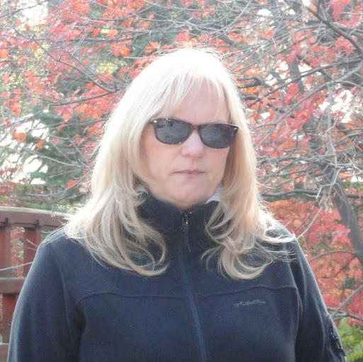 Lori Roberts Photo 36