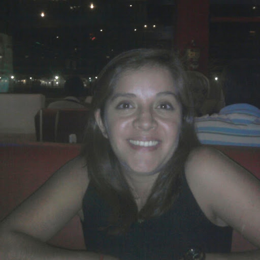 Debora Perez Photo 9