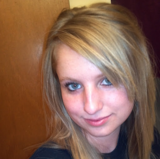Megan Moore Photo 53