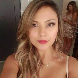 Elizabeth Escobar Photo 12